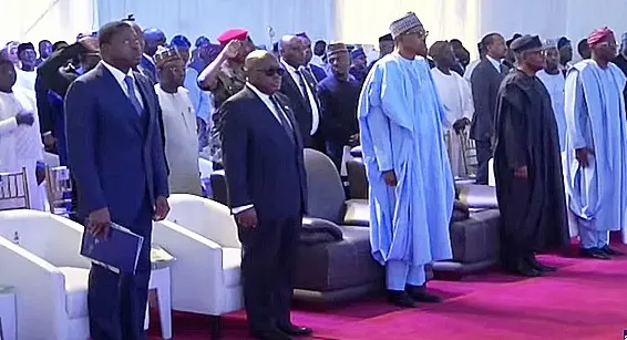 Buhari and others at Dangote Refinary commissioning