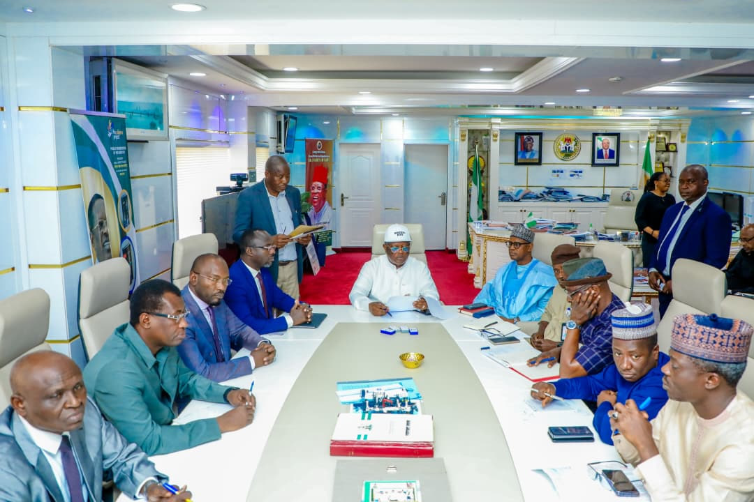 David Umahi recently dialogued, on behalf of the Federal Government, with a high-level delegation from the Republic of Chad, led by the Chadian Minister of Infrastructure and Road Maintenance, Mr. Amir Idriss Kourda